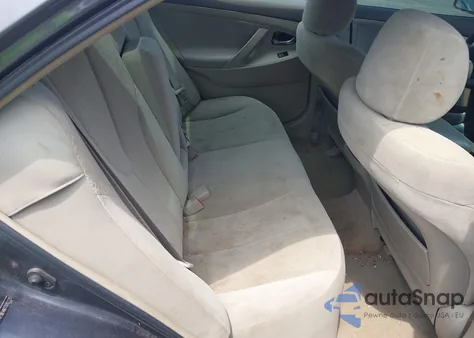 2007 Toyota Camry Le z USA, uszkodzony, nr VIN 4T1BE46K77U152270